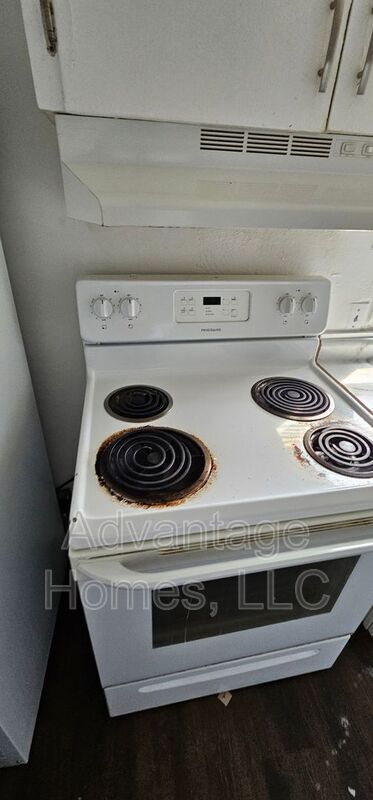 Building Photo - 1015 N Scott Ave