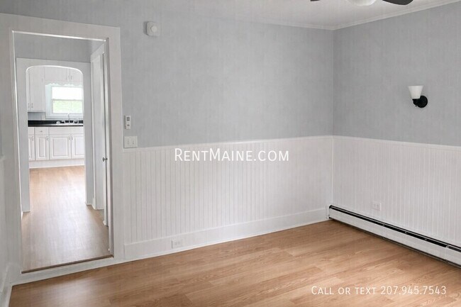 Building Photo - 11 Somerset St