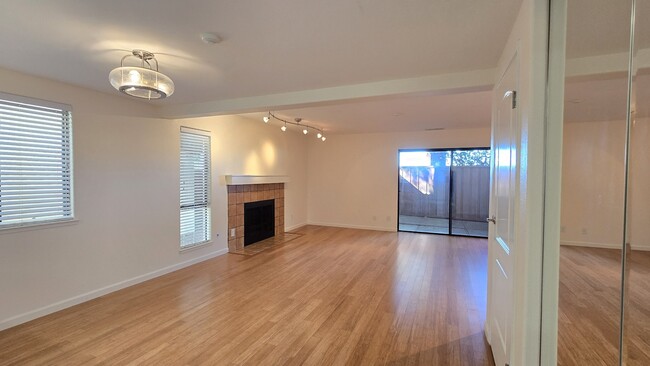 Building Photo - 6263 Joaquin Murieta Ave