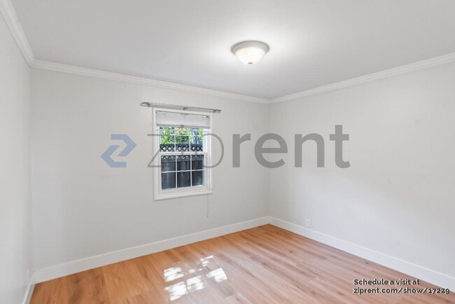 Building Photo - 96 Loyola Ave