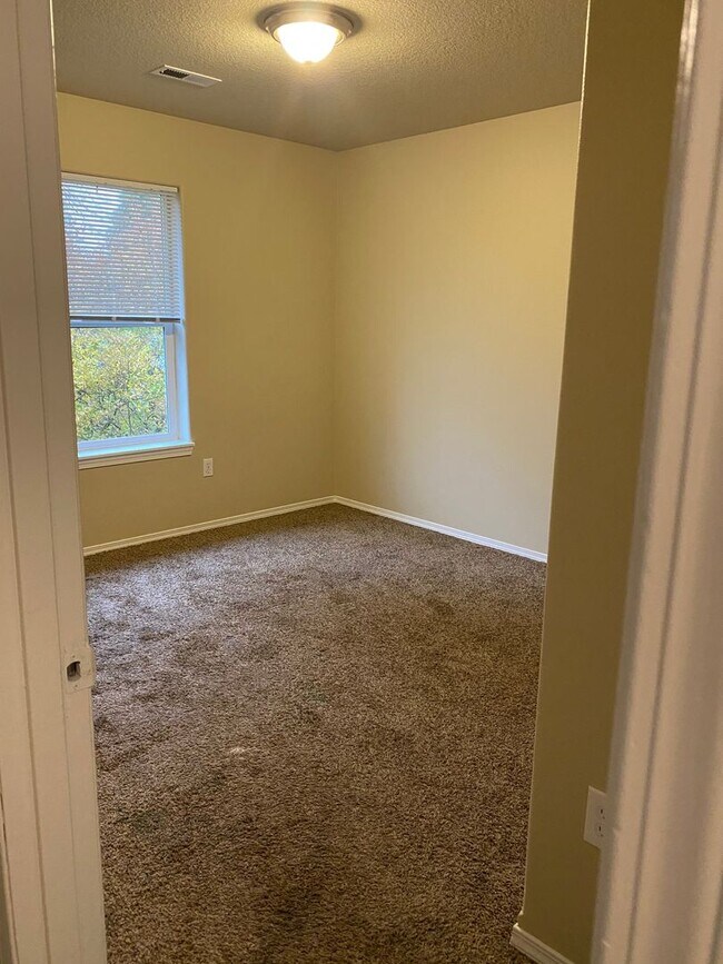 Building Photo - 136th Duplex