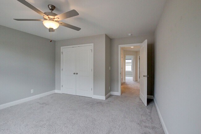 Building Photo - Custom Build in Sango.  Wow Factor