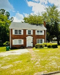 Building Photo - AVAILABLE NOW!