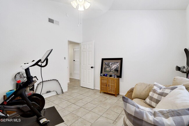 Building Photo - 4348 Loma Hermosa Dr