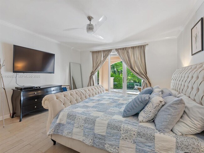 Building Photo - 19116 Fisher Island Dr