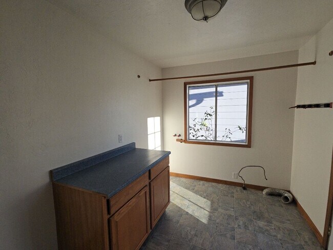 Building Photo - 1316 Rohnerville Rd