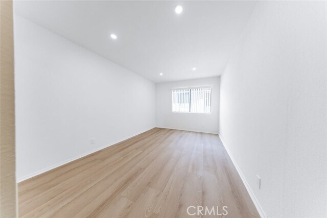 Building Photo - 465 Ivy St