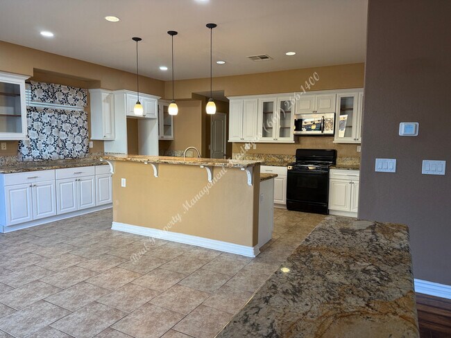 Building Photo - New Year Special! 50% Off First Month's Rent!