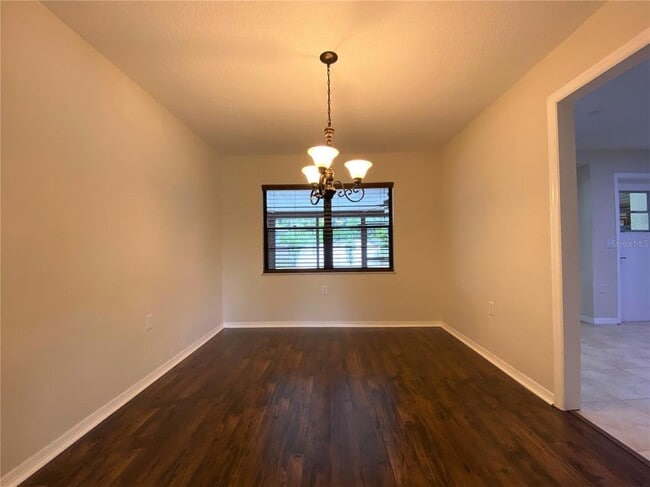 Building Photo - 214 Stevenage Dr