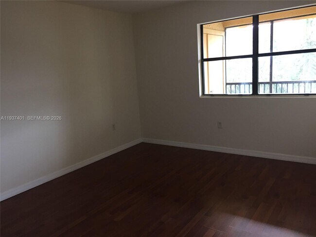 Building Photo - 10441 SW 156th Ct