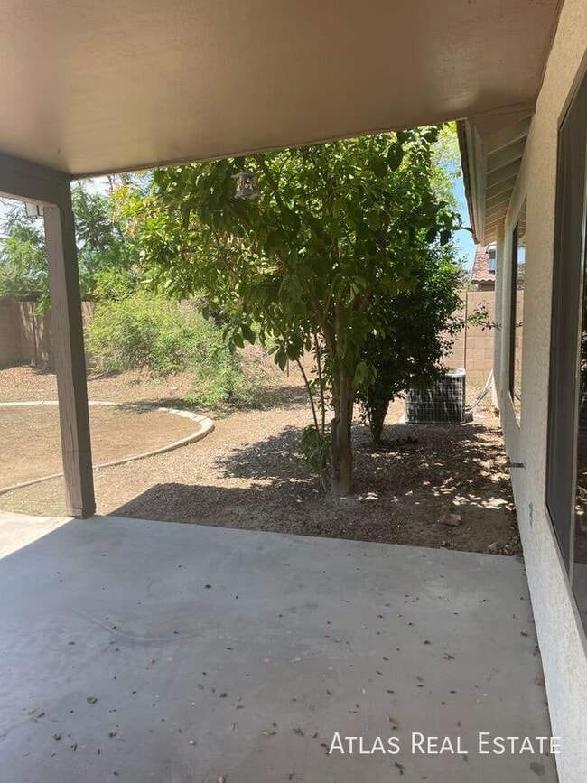 Building Photo - 5366 N Ormondo Way
