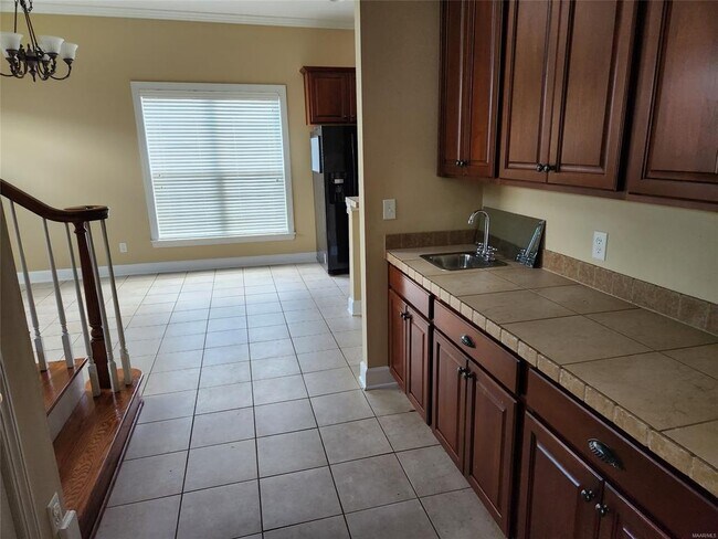 Building Photo - 8855 Marston Way