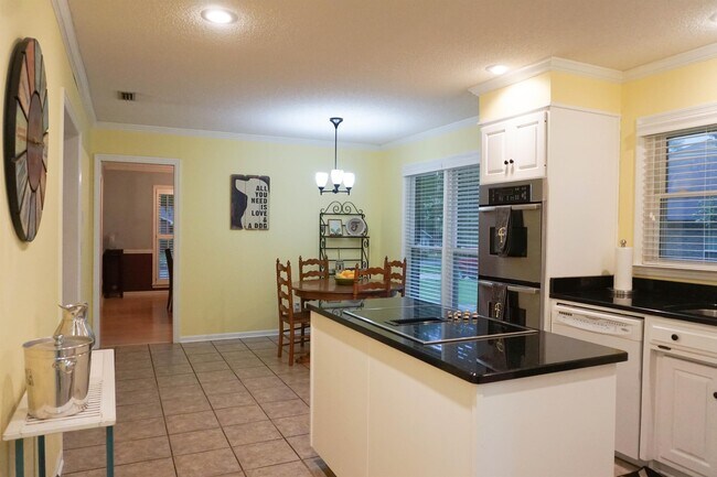 Building Photo - 116 Princeton Ln