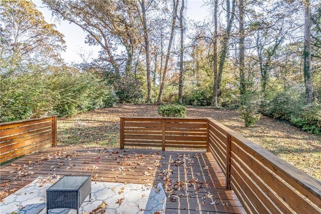 Building Photo - 2456 Harwood Dr