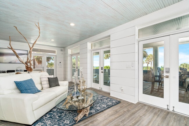 Building Photo - 113-112 12th Ave