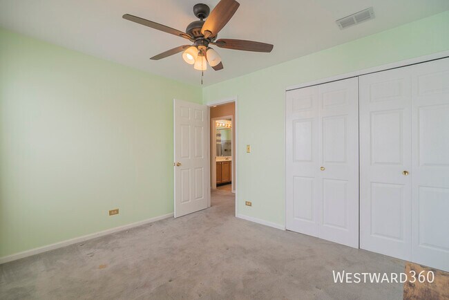 Building Photo - 164 Forestview Ct