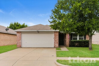 Building Photo - 5021 Village Stone Ct