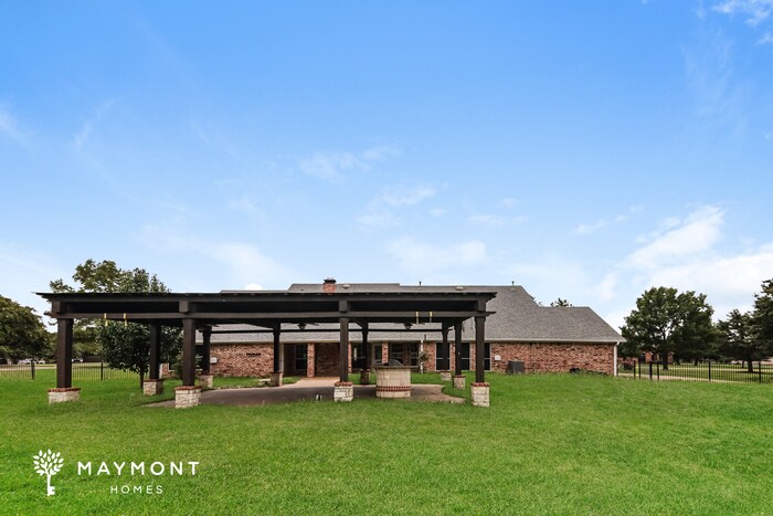 Building Photo - 10598 Bradley Cir