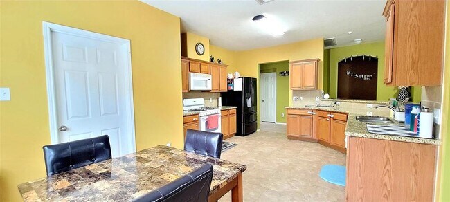 Building Photo - 17227 Bedford Pass Dr