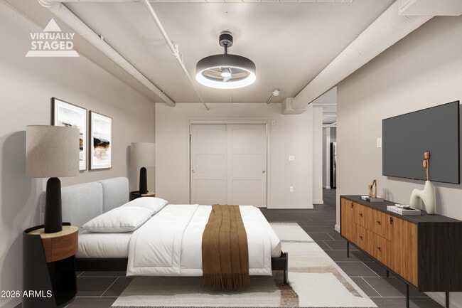 Building Photo - 535 W Thomas Rd