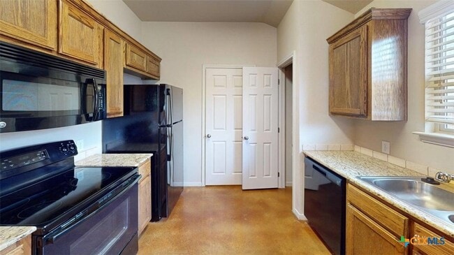 Building Photo - 1523 Aztec Trce
