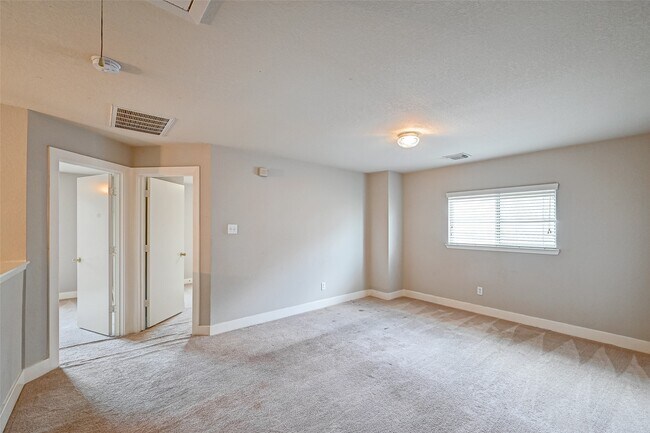 Building Photo - 7603 Chalk Hill