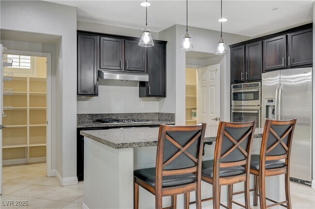 Building Photo - 2977 Queen Lake Ct