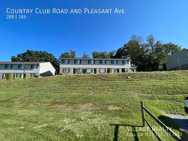 Building Photo - 617 Country Club Rd