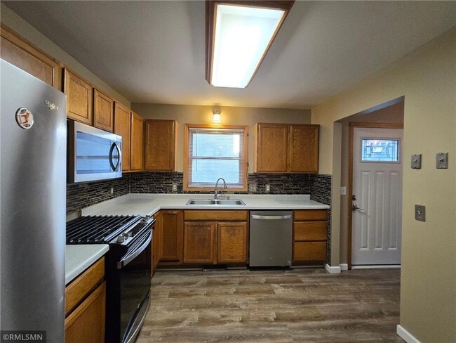 Building Photo - 614 S 19th Ave