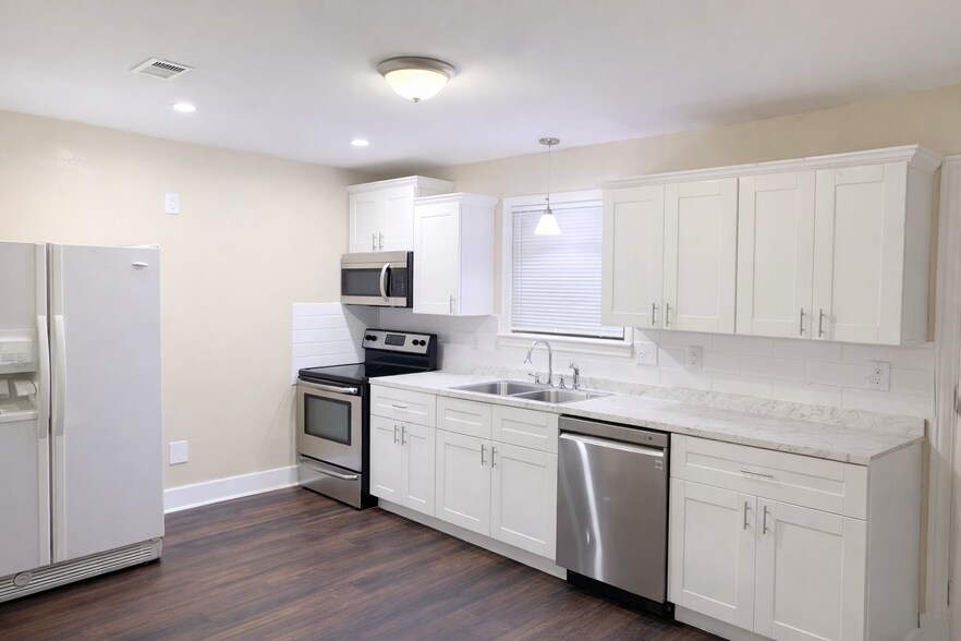 Building Photo - 124 Pierce Dr