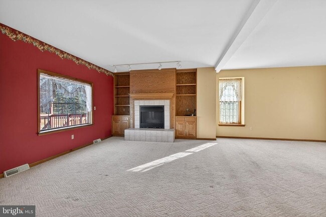 Building Photo - 5289 PA-309