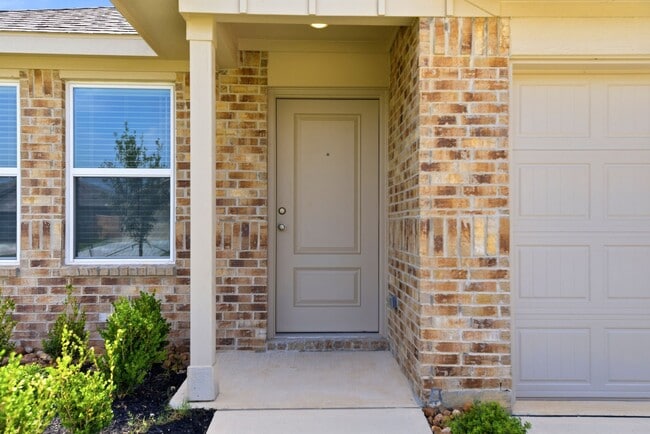 Building Photo - 6419 Begonia Trellis Dr