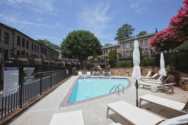 Building Photo - 3601 Habersham Rd NW