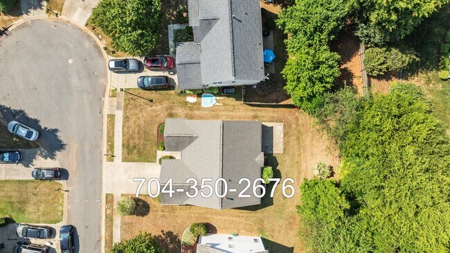 Building Photo - 11228 Dickie Ross Rd