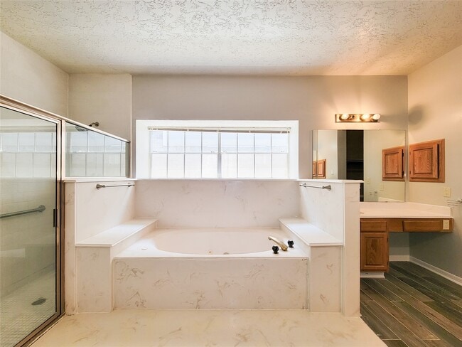 Building Photo - 8502 Canyon Pine Dr