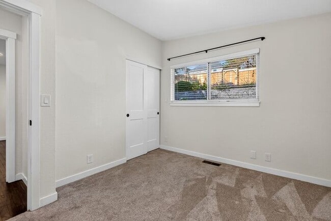 Building Photo - Charming and Cozy Air-Conditioned High Point Rambler (1st Month Free)