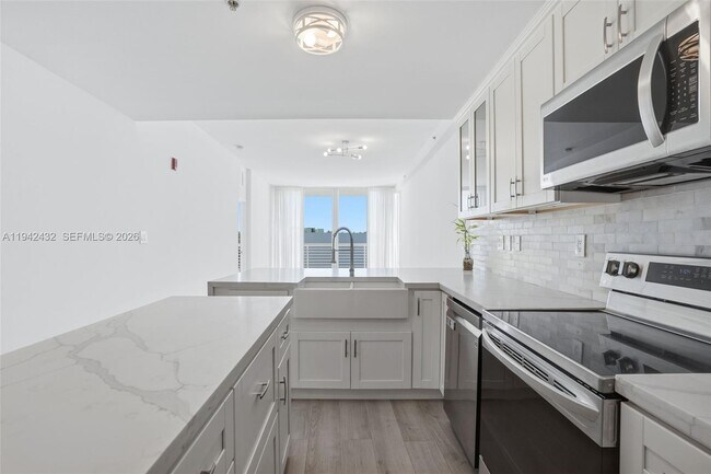 Building Photo - 6580 Indian Creek Dr