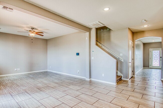 Building Photo - Beautiful  House