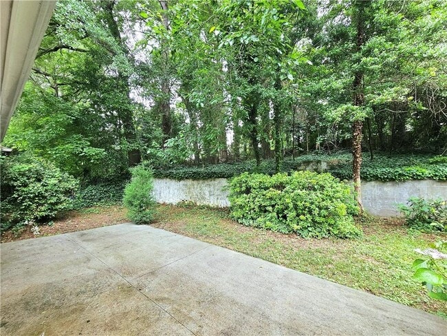 Building Photo - 813 Crockett Ct
