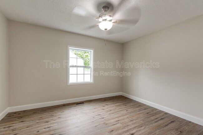 Building Photo - 1104 Indian Ave