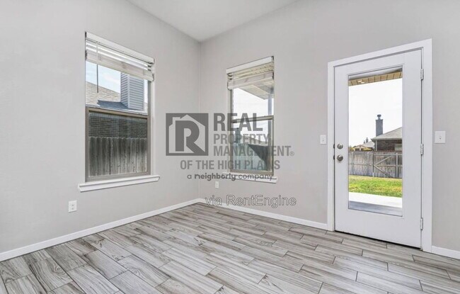 Building Photo - 9405 Sydney Dr