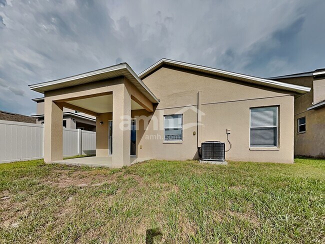 Building Photo - 8431 Deer Chase Dr