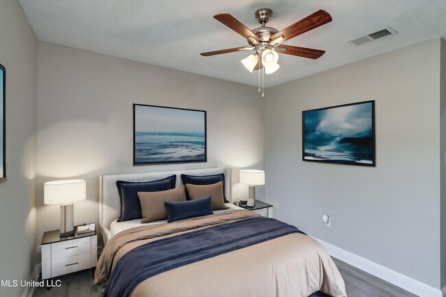 Building Photo - 348 Durham Ct