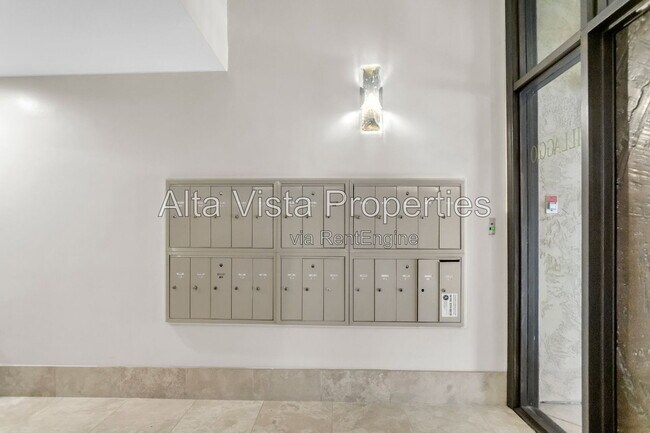 Building Photo - 7635 Eads Ave