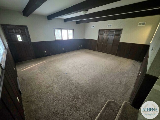 Building Photo - 3 Bedroom / 2 Bath House - NEAR CAPAHA PARK