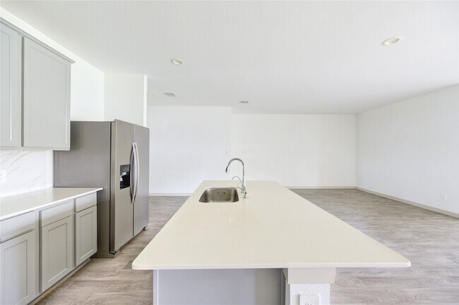 Building Photo - 1826 Sandy Trail Ln