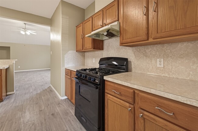 Building Photo - 19434 Brook Village Rd