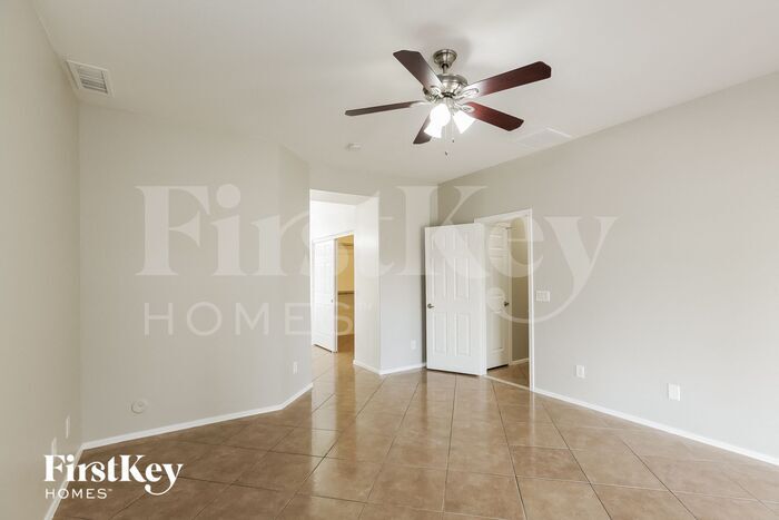 Building Photo - 5616 S 55th Ln