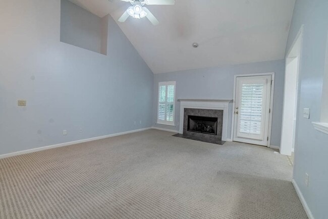 Building Photo - Available Soon!