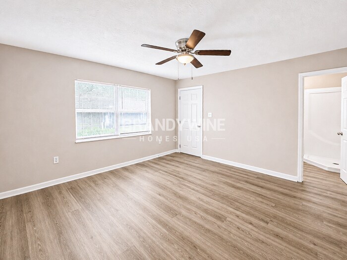 Building Photo - 3815 Carroway St